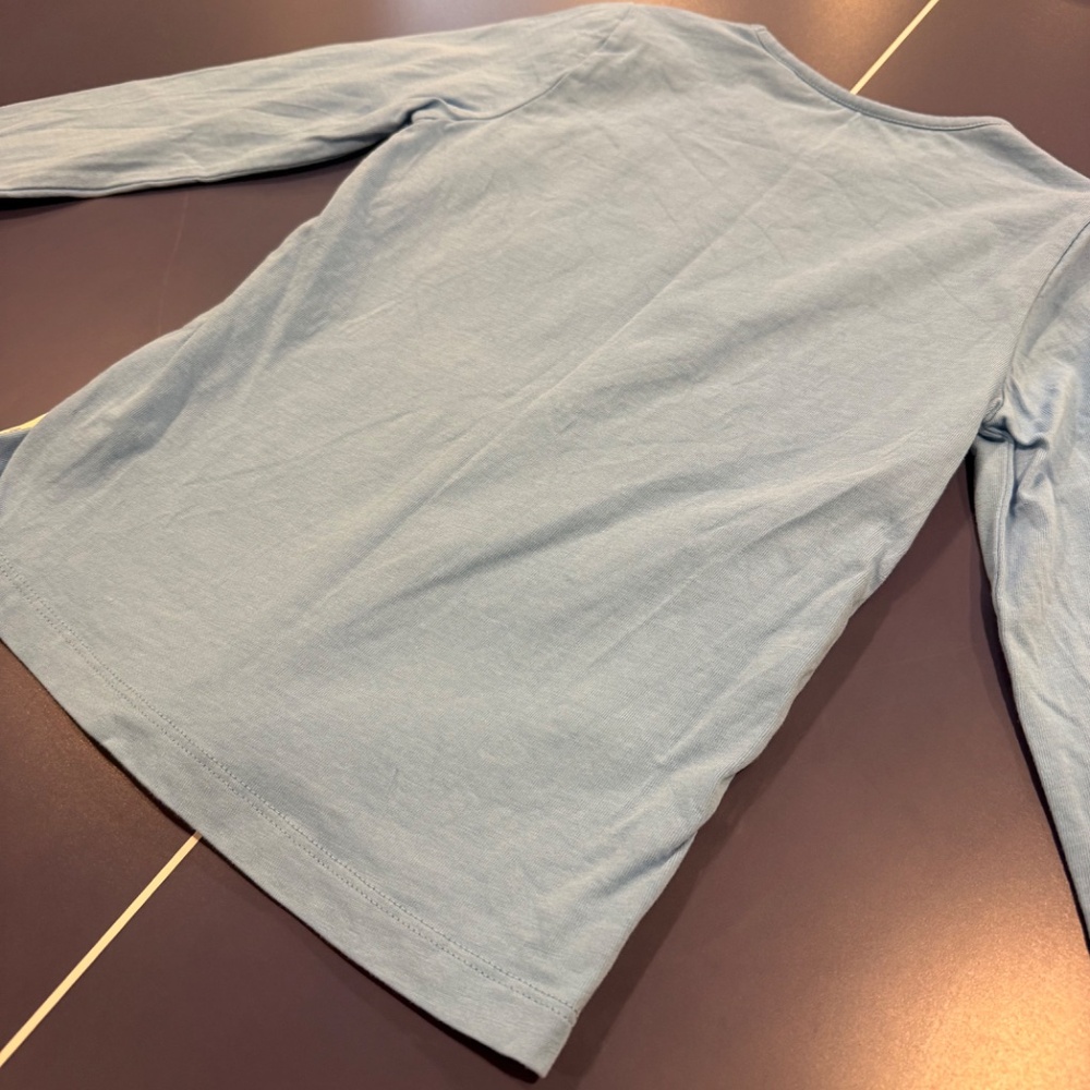 Size 6-7 Mini Boden Fun Facts Shirt in Surfboard Blue Snowflakes. - Picture 11 of 12